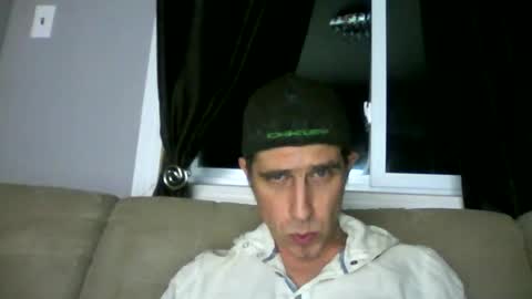 Snapshot of fouraide42 chatting on February 2025 05:55:02 AM fouraide42 online show from February 2025 05:55:02 AM