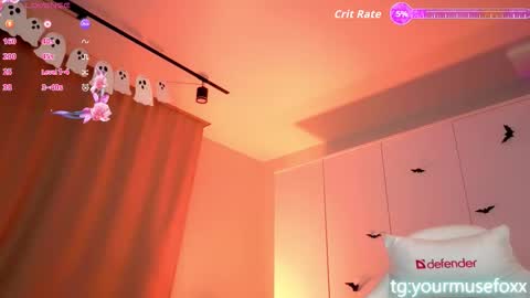 Snapshot of fox_muses chatting on November 2025 10:52:02 PM fox_muses online show from November 2025 10:52:02 PM