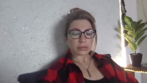 fox_red_lady7 online show from March 2025 07:32:02 AM