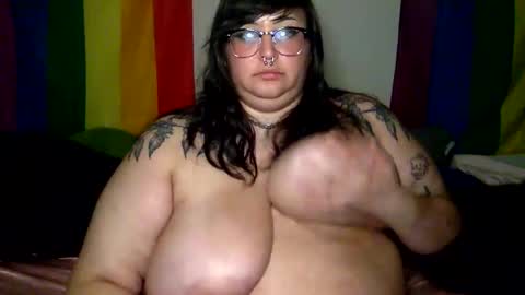 Snapshot of foxdarling96 chatting on September 2025 04:22:01 AM foxdarling96 online show from September 2025 04:22:01 AM