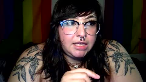 Snapshot of foxdarling96 chatting on September 2025 03:18:02 AM foxdarling96 online show from September 2025 03:18:02 AM