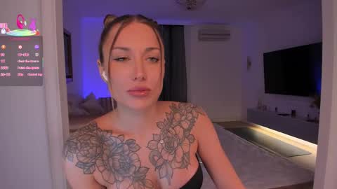 Snapshot of foxe_sailey chatting on December 2025 10:02:01 AM Fox love you online show from December 2025 10:02:01 AM