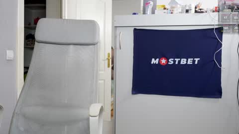 CUSTOM PHOTOS AND VIDEOS -  online show from December 2024 02:09:01 PM