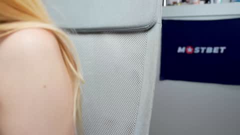 CUSTOM PHOTOS AND VIDEOS -  online show from January 2025 05:29:02 PM