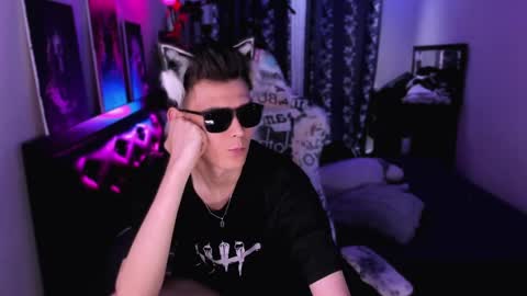 Foxicfu online show from June 2026 02:33:01 PM