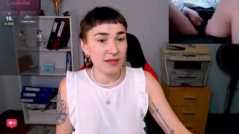 Helen - My streams are Monday - Friday at 8 AM NY time online show from February 2025 03:36:02 PM