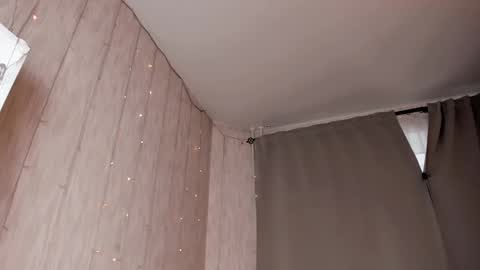 Snapshot of foxxxy__lady chatting on December 2024 05:02:01 AM Kris online show from December 2024 05:02:01 AM