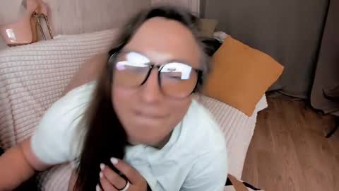 Snapshot of foxxxy__lady chatting on March 2025 03:23:02 AM Kris online show from March 2025 03:23:02 AM