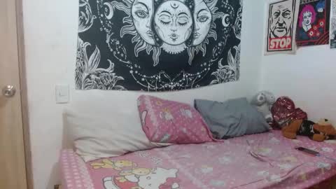 Snapshot of foxxxy_blexxxed chatting on September 2025 01:06:02 AM Foxxxy Blexxxed online show from September 2025 01:06:02 AM