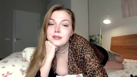 Snapshot of foxxycindy chatting on March 2026 04:09:01 PM Cindy online show from March 2026 04:09:01 PM