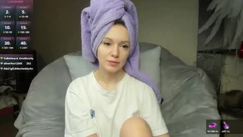 Foxy online show from March 2025 10:41:01 AM