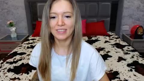 Foxy online show from March 2025 03:50:01 AM