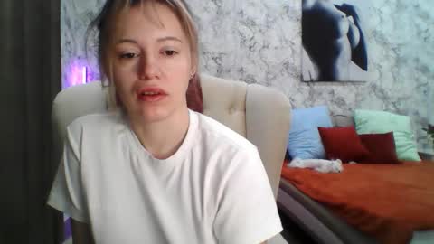 Foxy online show from March 2026 12:25:02 AM