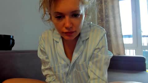 Foxy online show from May 2026 01:56:01 AM