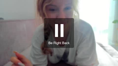 Foxy online show from May 2026 12:40:01 AM
