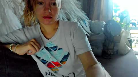 Foxy online show from May 2026 12:30:02 AM