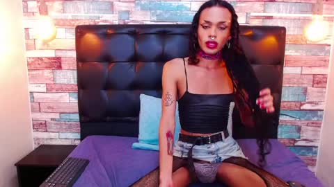 Ella online show from April 2026 05:02:01 PM