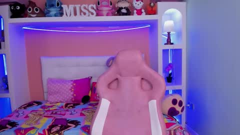 Miss Franshesca online show from March 2026 06:55:02 PM