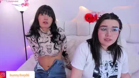 FOXY AND BUNNY online show from March 2026 04:18:02 AM