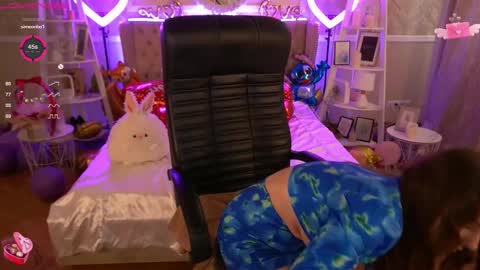 Inna  online show from February 2025 10:20:02 AM