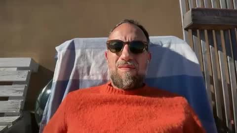 Snapshot of fra___ chatting on November 2025 10:03:01 AM fra___ online show from November 2025 10:03:01 AM