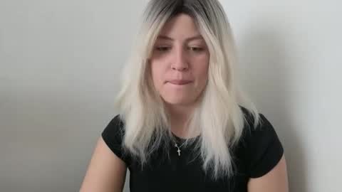 Francesca online show from September 2025 09:03:02 PM