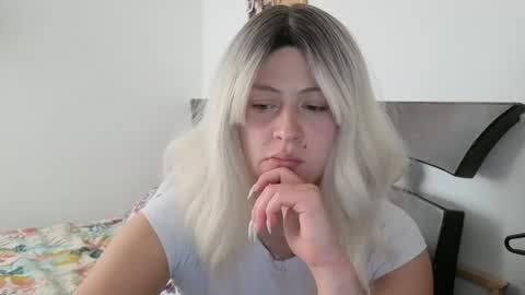 Francesca online show from November 2025 08:35:02 PM