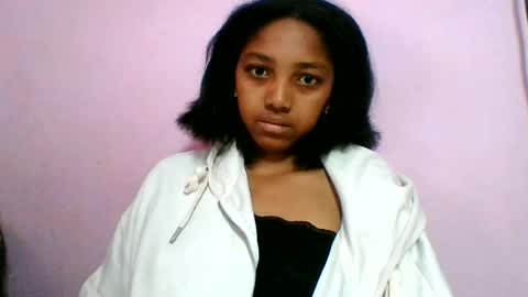 Snapshot of francia333068 chatting on June 2026 06:45:02 AM francia333068 online show from June 2026 06:45:02 AM
