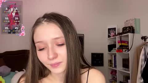 Snapshot of francinaporteus chatting on December 2025 07:53:02 PM Francis online show from December 2025 07:53:02 PM