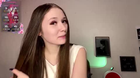 Snapshot of francinaporteus chatting on December 2025 12:57:02 PM Francis online show from December 2025 12:57:02 PM