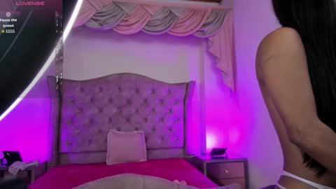 francis_20 online show from February 2026 02:35:01 PM