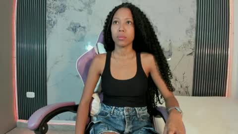 Laura online show from April 2026 06:49:01 PM