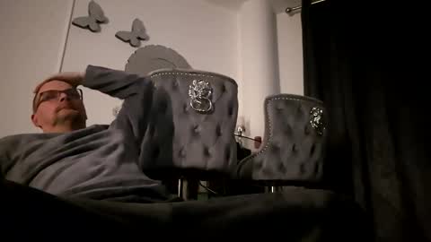 franciscomalin online show from November 2025 07:12:02 PM