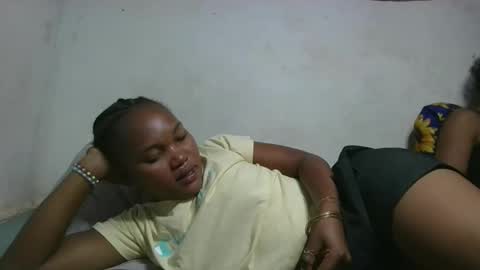 Snapshot of franckamby chatting on December 2025 11:14:02 AM franckamby online show from December 2025 11:14:02 AM