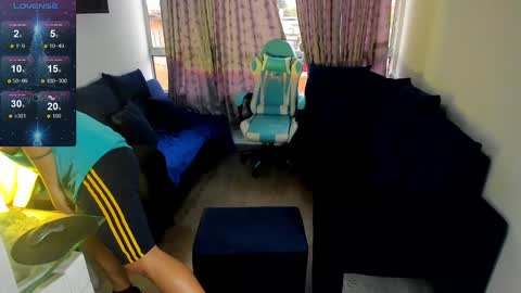 Snapshot of franco_rizzo01 chatting on December 2024 09:58:02 PM frank online show from December 2024 09:58:02 PM