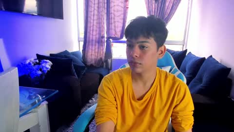 Snapshot of franco_rizzo01 chatting on January 2025 07:40:01 PM frank online show from January 2025 07:40:01 PM