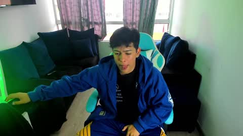 Snapshot of franco_rizzo01 chatting on January 2025 09:29:02 PM frank online show from January 2025 09:29:02 PM