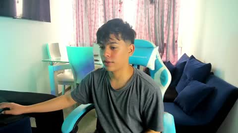 Snapshot of franco_rizzo01 chatting on February 2025 08:46:01 PM frank online show from February 2025 08:46:01 PM