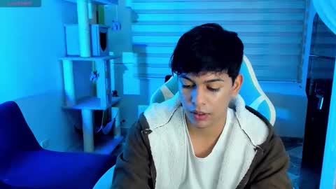 Snapshot of franco_rizzo01 chatting on October 2025 12:31:02 AM frank online show from October 2025 12:31:02 AM