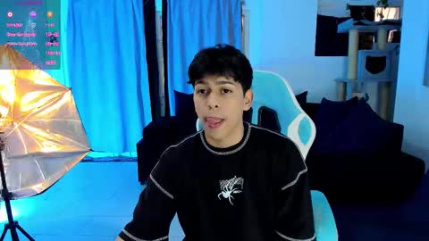 Snapshot of franco_rizzo01 chatting on January 2026 07:49:02 PM frank online show from January 2026 07:49:02 PM