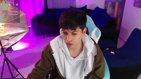 Snapshot of franco_rizzo01 chatting on January 2026 09:20:02 PM frank online show from January 2026 09:20:02 PM