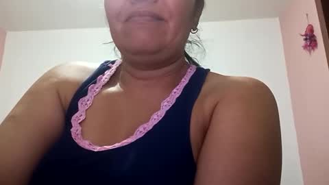 Snapshot of francy_froz chatting on January 2025 02:35:01 AM francy froz online show from January 2025 02:35:01 AM