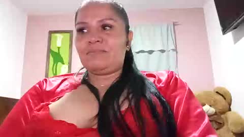 Snapshot of francy_froz chatting on November 2025 04:00:01 AM francy froz online show from November 2025 04:00:01 AM