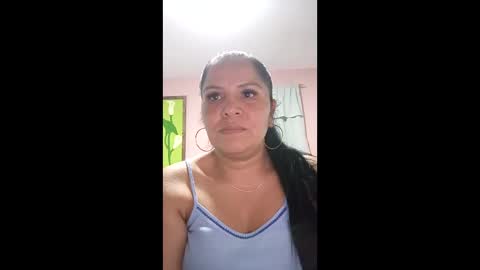 Snapshot of francy_froz chatting on December 2025 03:44:02 AM francy froz online show from December 2025 03:44:02 AM