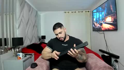 frank_foxx1 online show from November 2025 04:01:02 AM