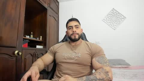 Snapshot of frank_foxx1 chatting on August 2026 04:17:02 AM frank_foxx1 online show from August 2026 04:17:02 AM