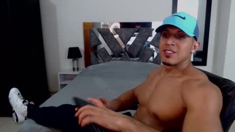 Snapshot of frank_heaven_shore chatting on January 2026 06:45:01 PM Frank online show from January 2026 06:45:01 PM