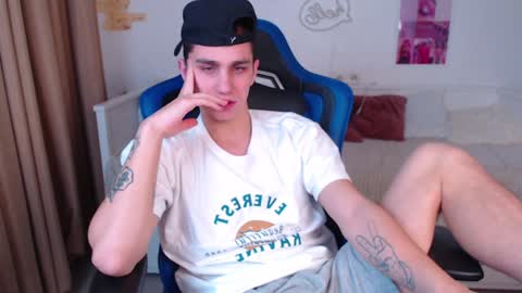 Frank online show from December 2024 06:33:01 AM