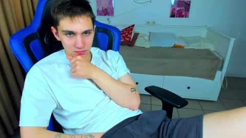 Frank online show from May 2026 04:41:02 AM