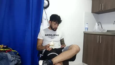 frankdanielsmolano online show from June 2026 02:29:01 AM